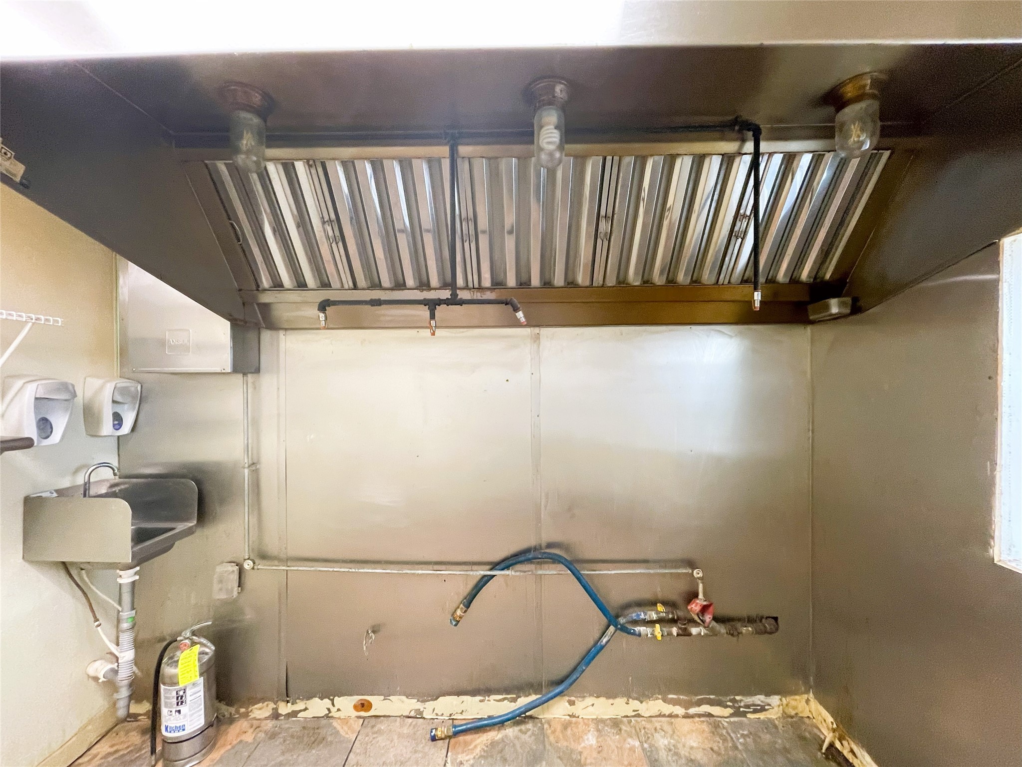 1706 Lee Street Commerce TX 75428