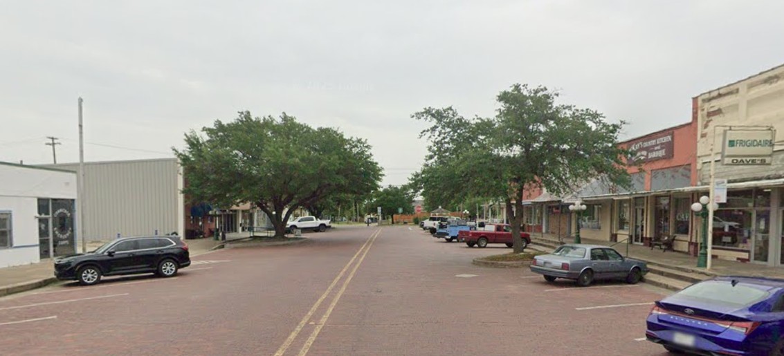 1102 Main Street Commerce TX 75428