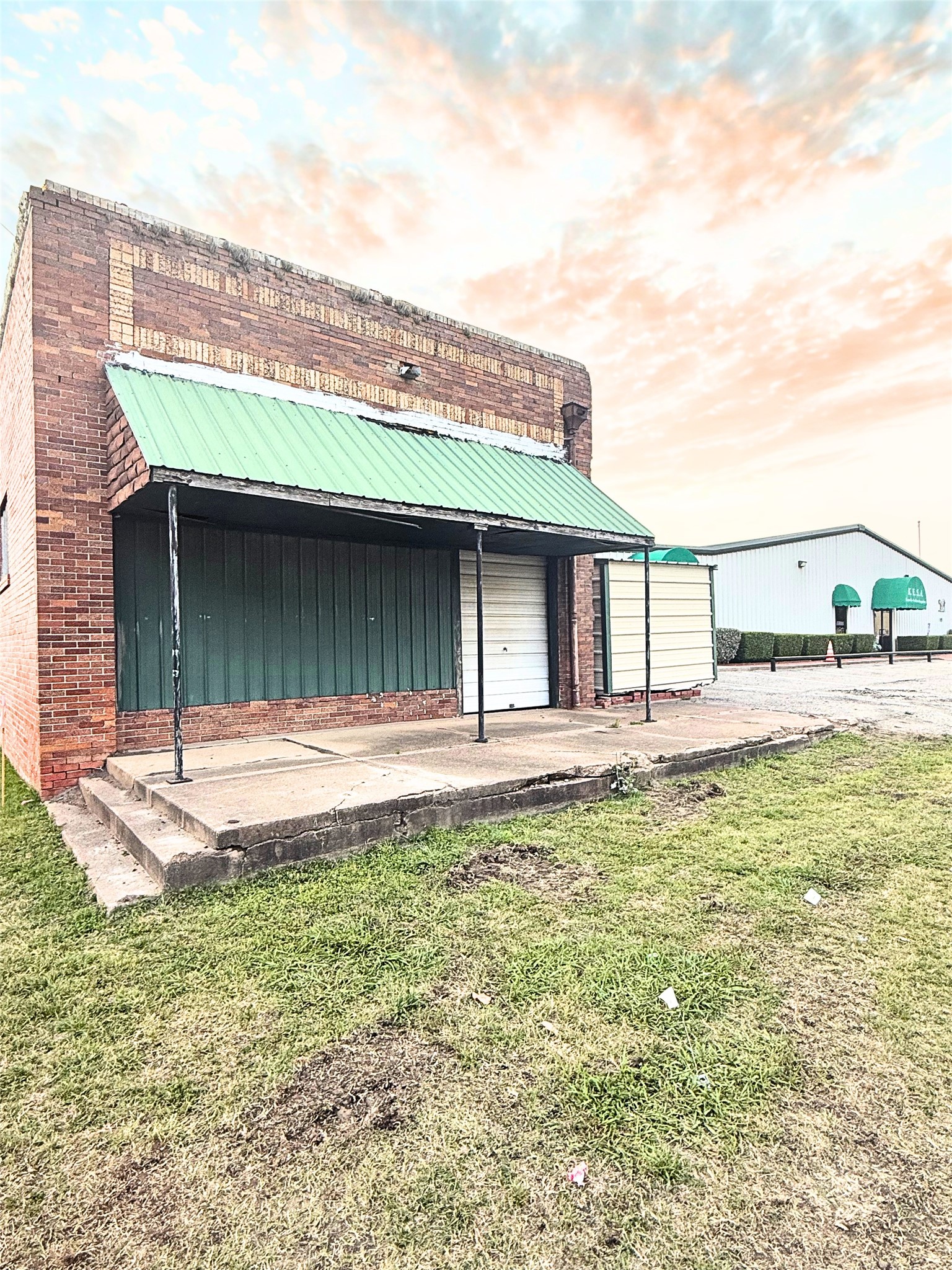 120 3rd Street Kerens TX 75144