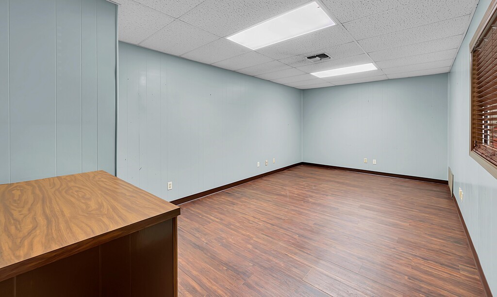 706 W 5th Street Clifton TX 76634