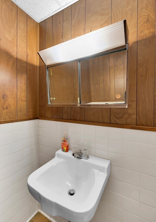 706 W 5th Street Clifton TX 76634