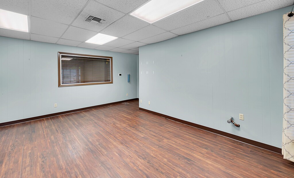 706 W 5th Street Clifton TX 76634