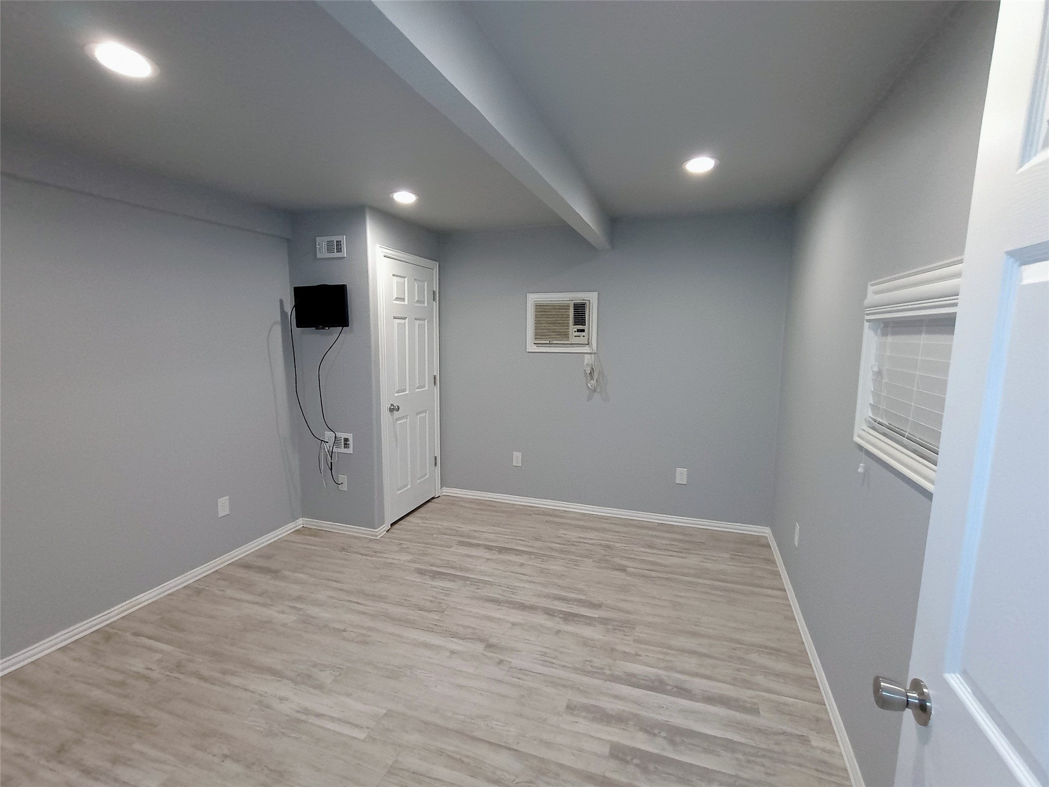 312 S Hampton Road Crowley TX 76036