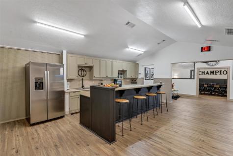 1806 W Pearl Street Granbury TX 76048