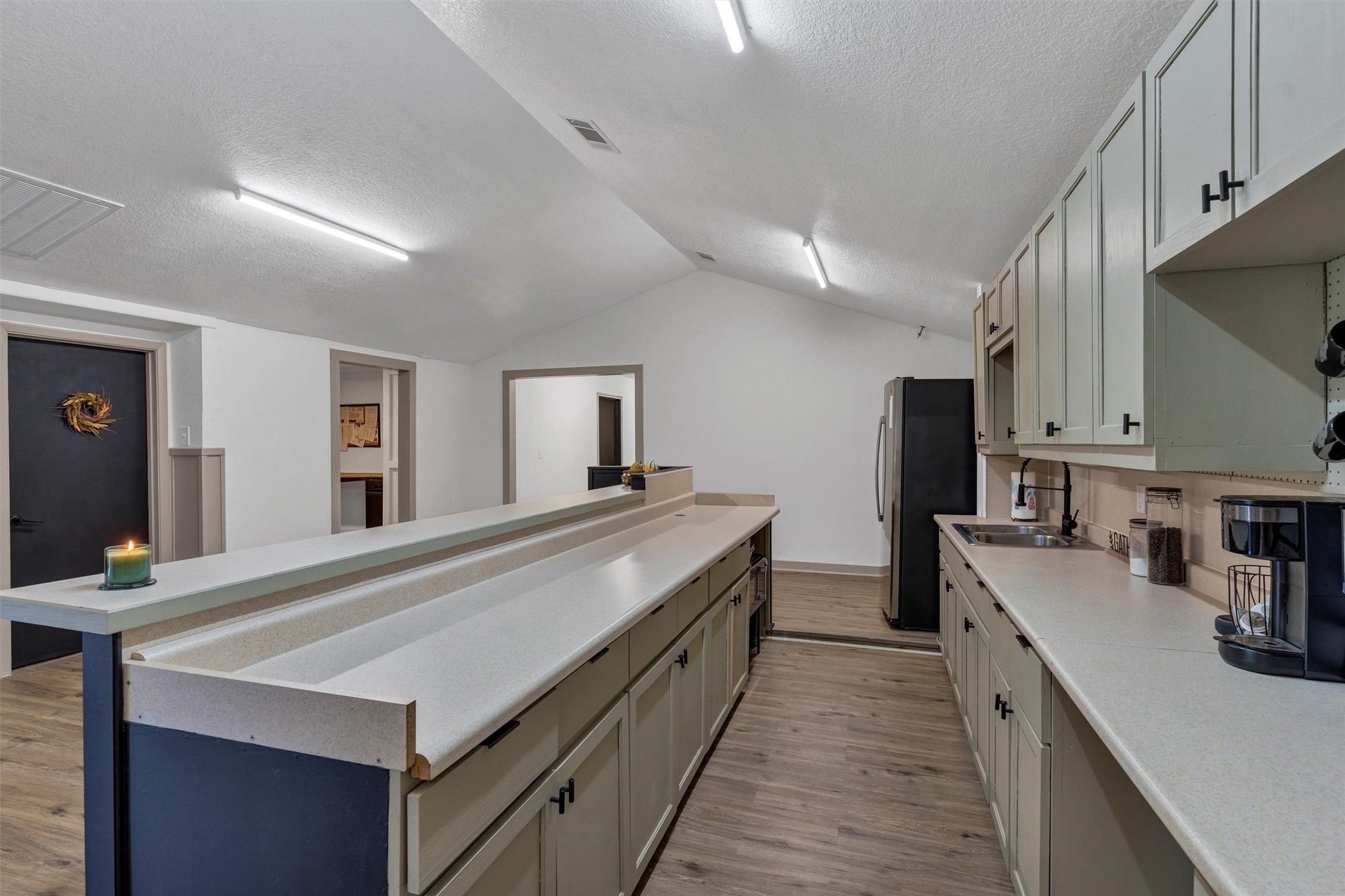 1806 W Pearl Street Granbury TX 76048