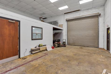 1806 W Pearl Street Granbury TX 76048