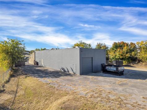 1806 W Pearl Street Granbury TX 76048