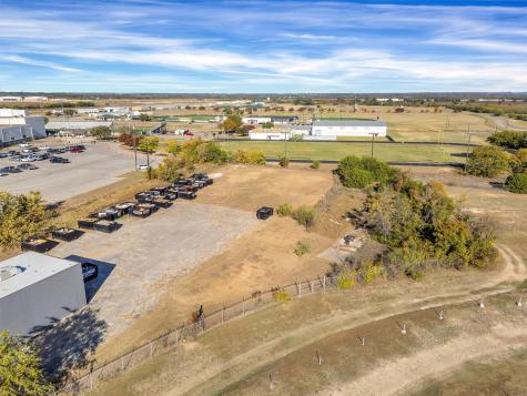 1806 W Pearl Street Granbury TX 76048