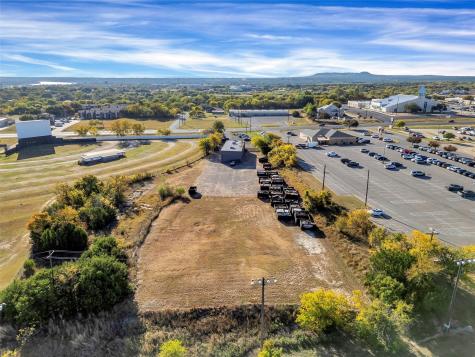1806 W Pearl Street Granbury TX 76048
