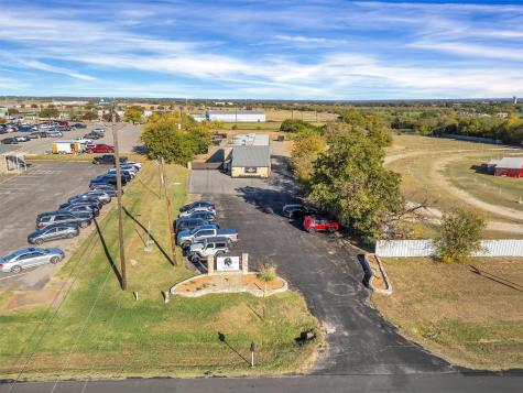 1806 W Pearl Street Granbury TX 76048