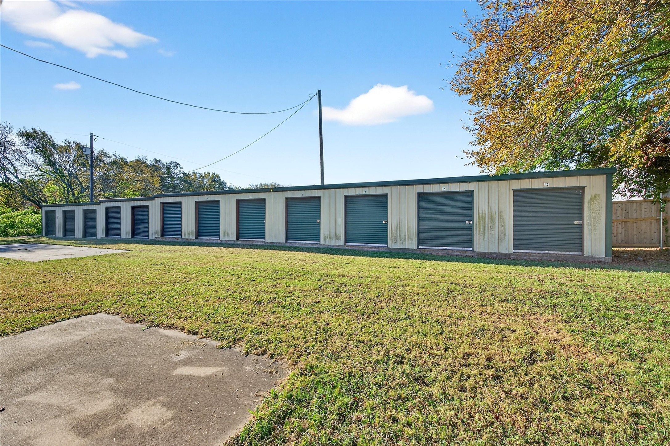 104 S Commercial Street Bells TX 75414