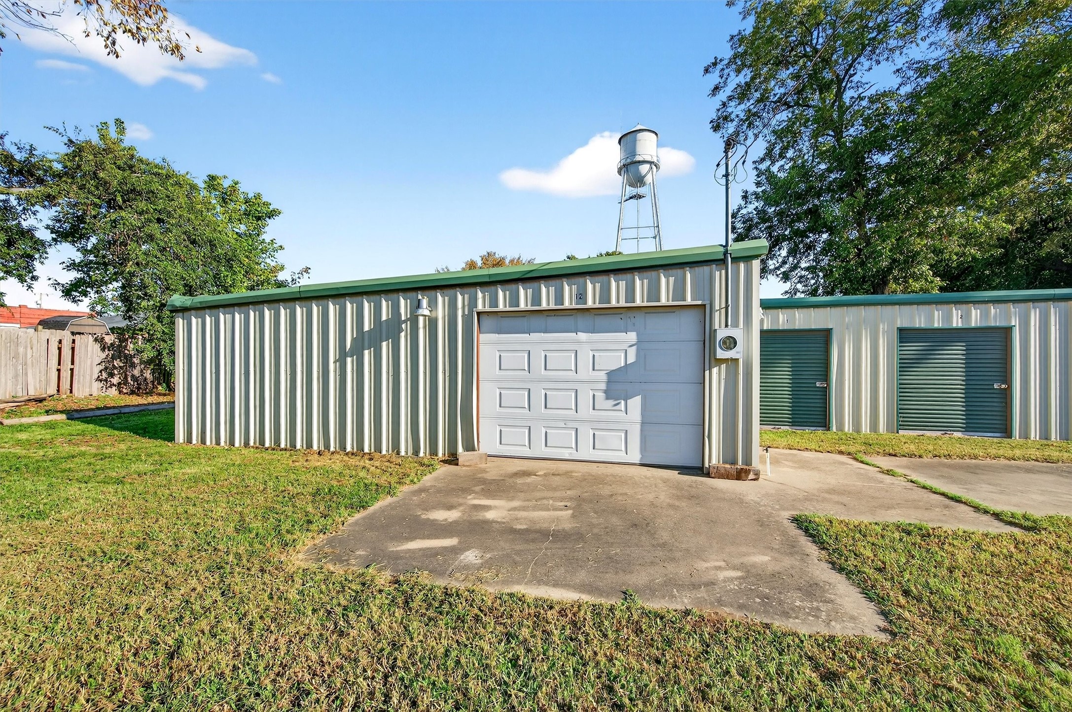 104 S Commercial Street Bells TX 75414