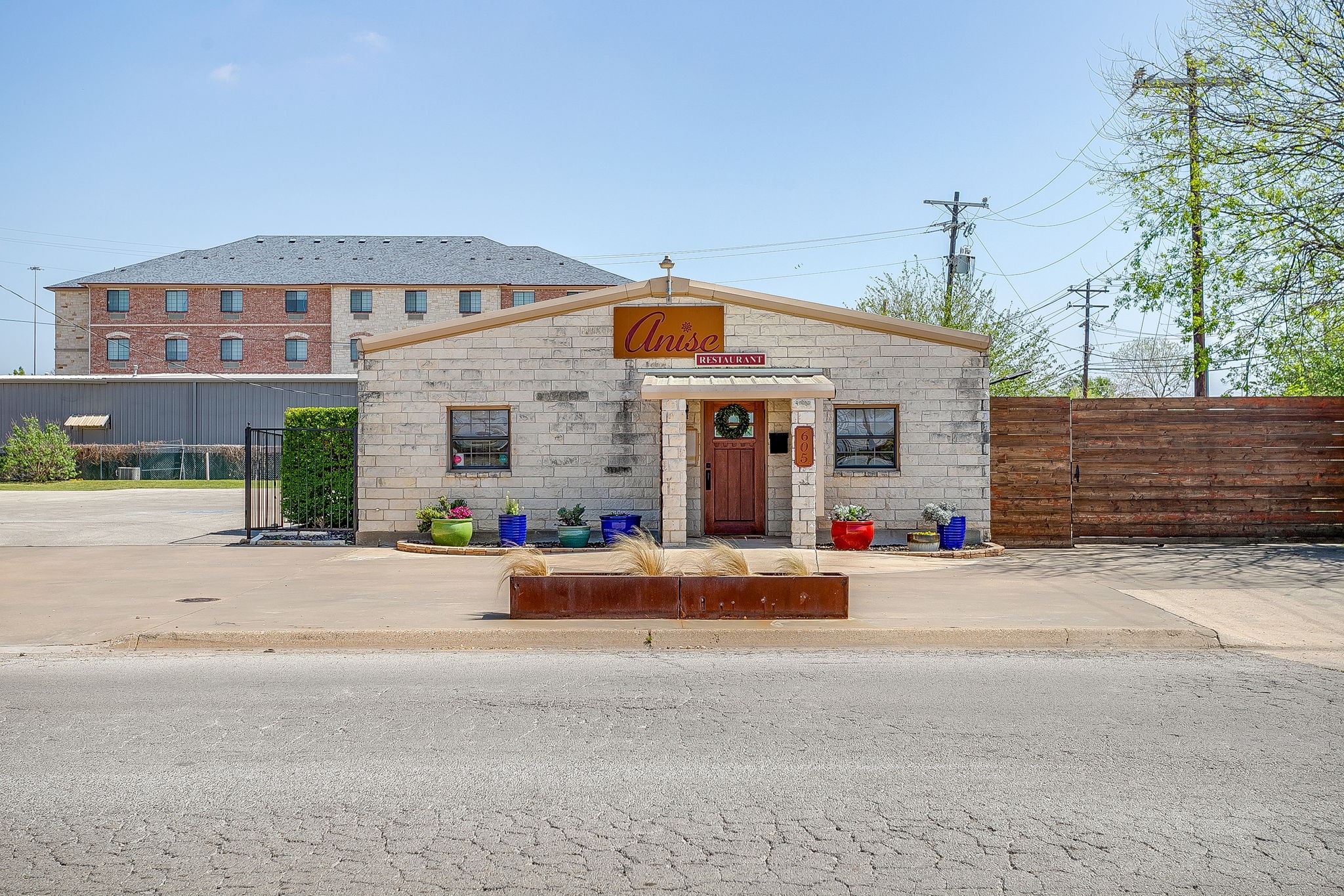 605 Calinco Drive Granbury TX 76048