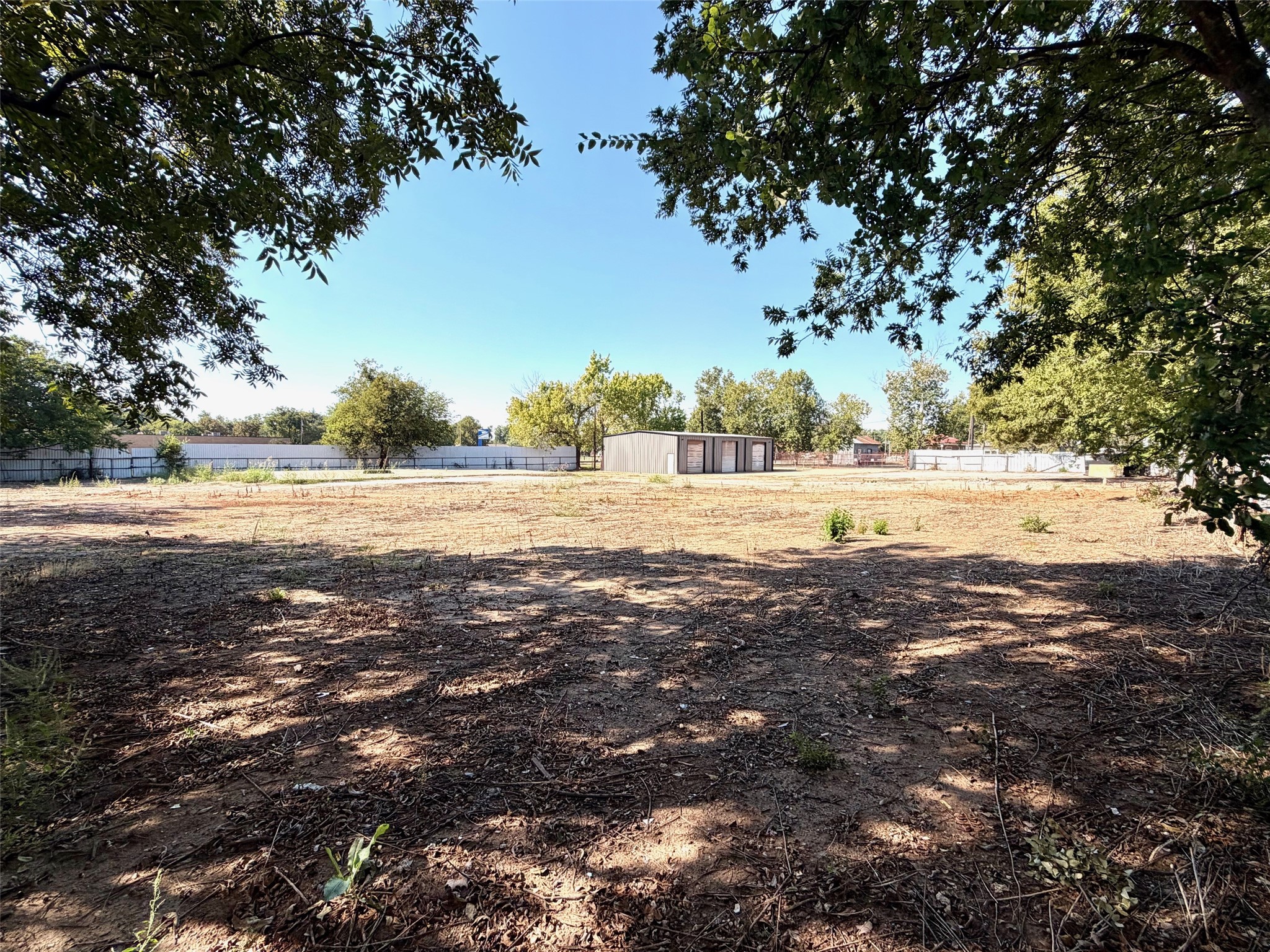 614 N Crockett Street Granbury TX 76048