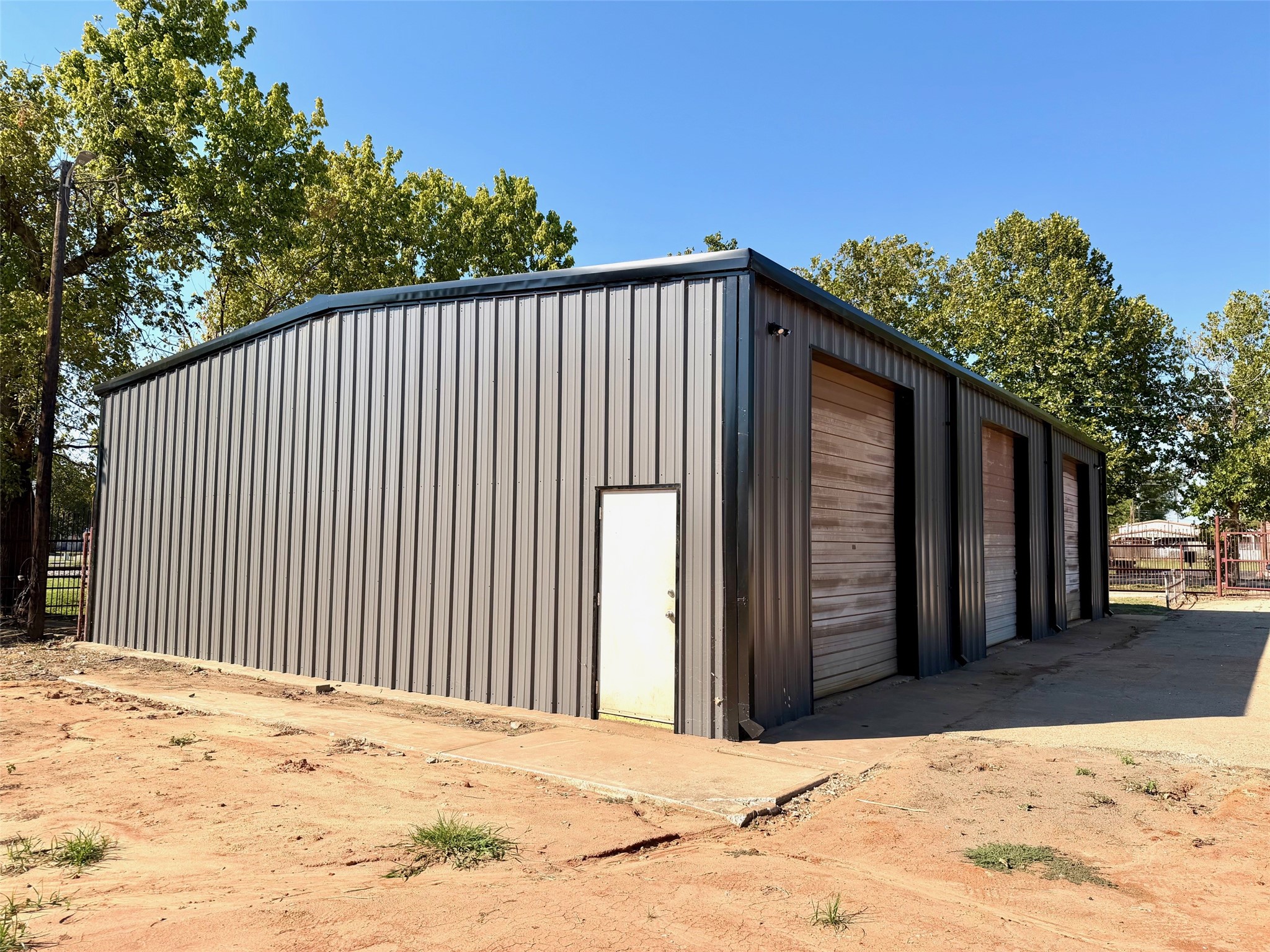 614 N Crockett Street Granbury TX 76048