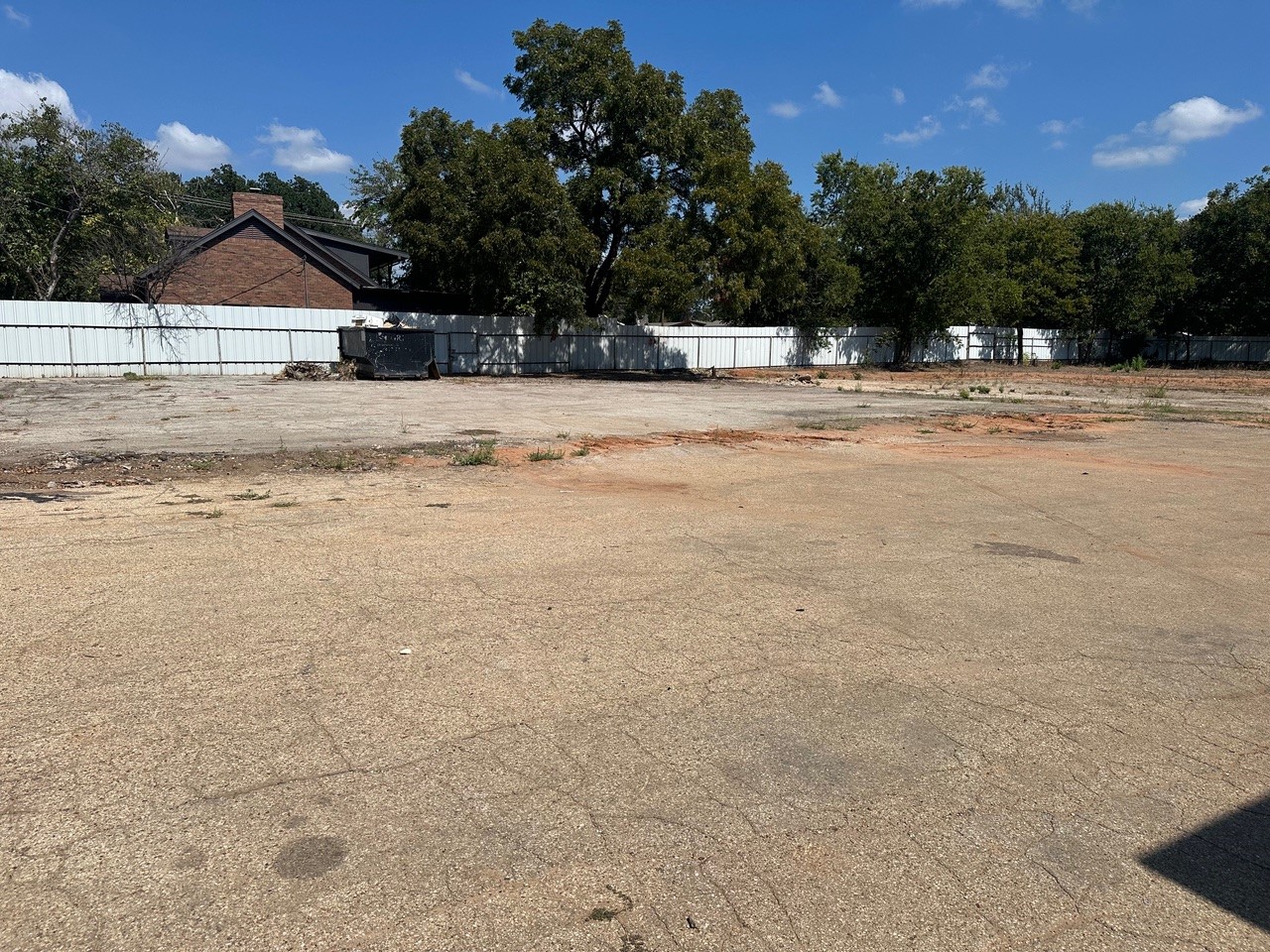 614 N Crockett Street Granbury TX 76048