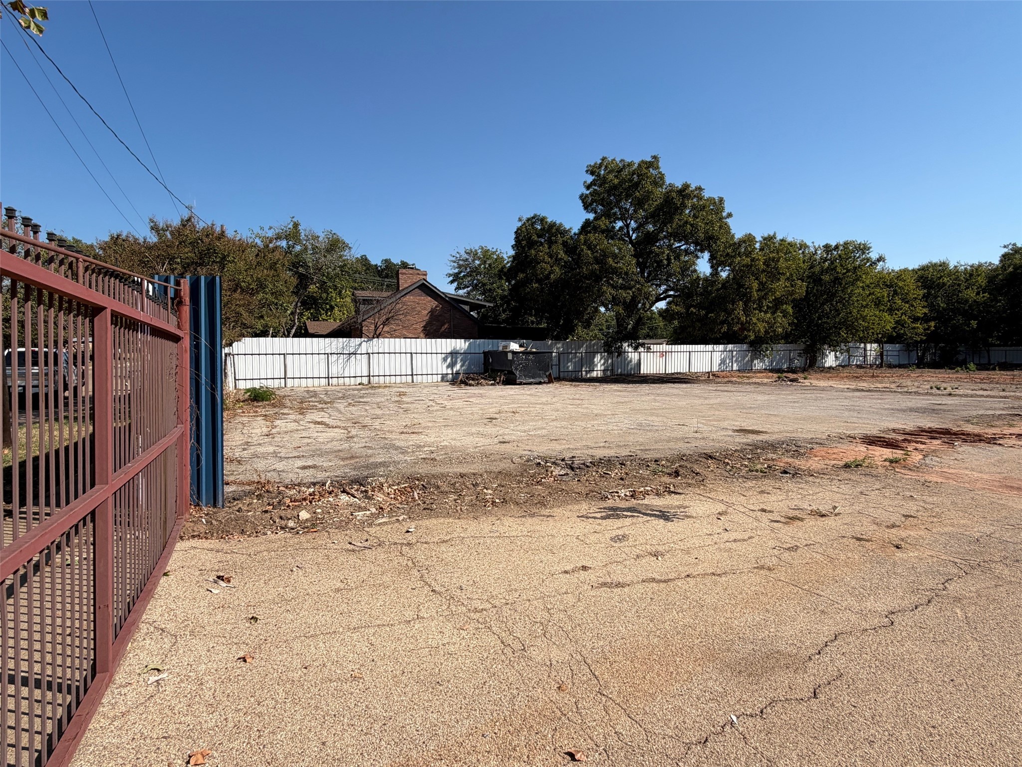 614 N Crockett Street Granbury TX 76048