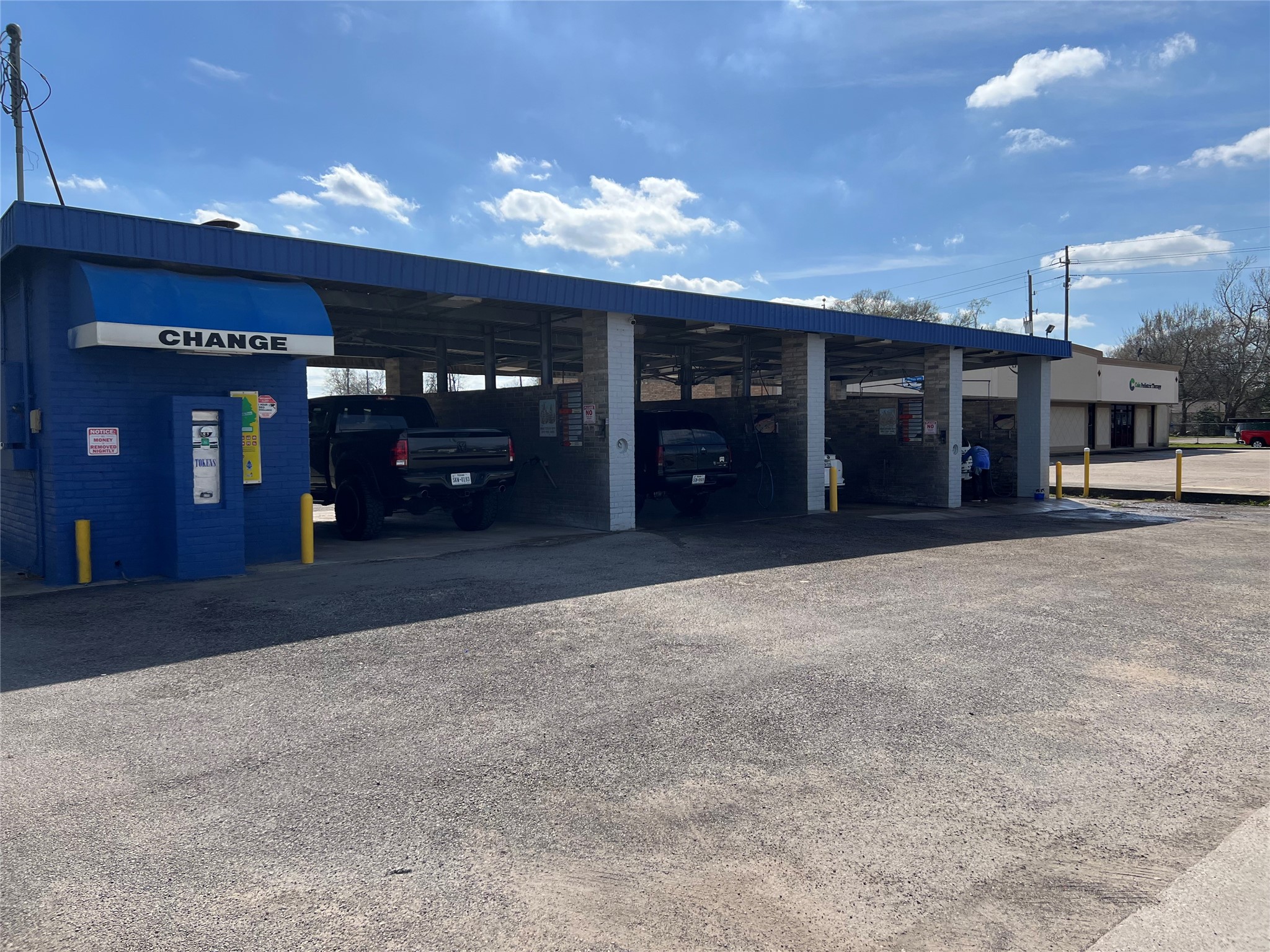 1006 E 1st Street Humble TX 77338