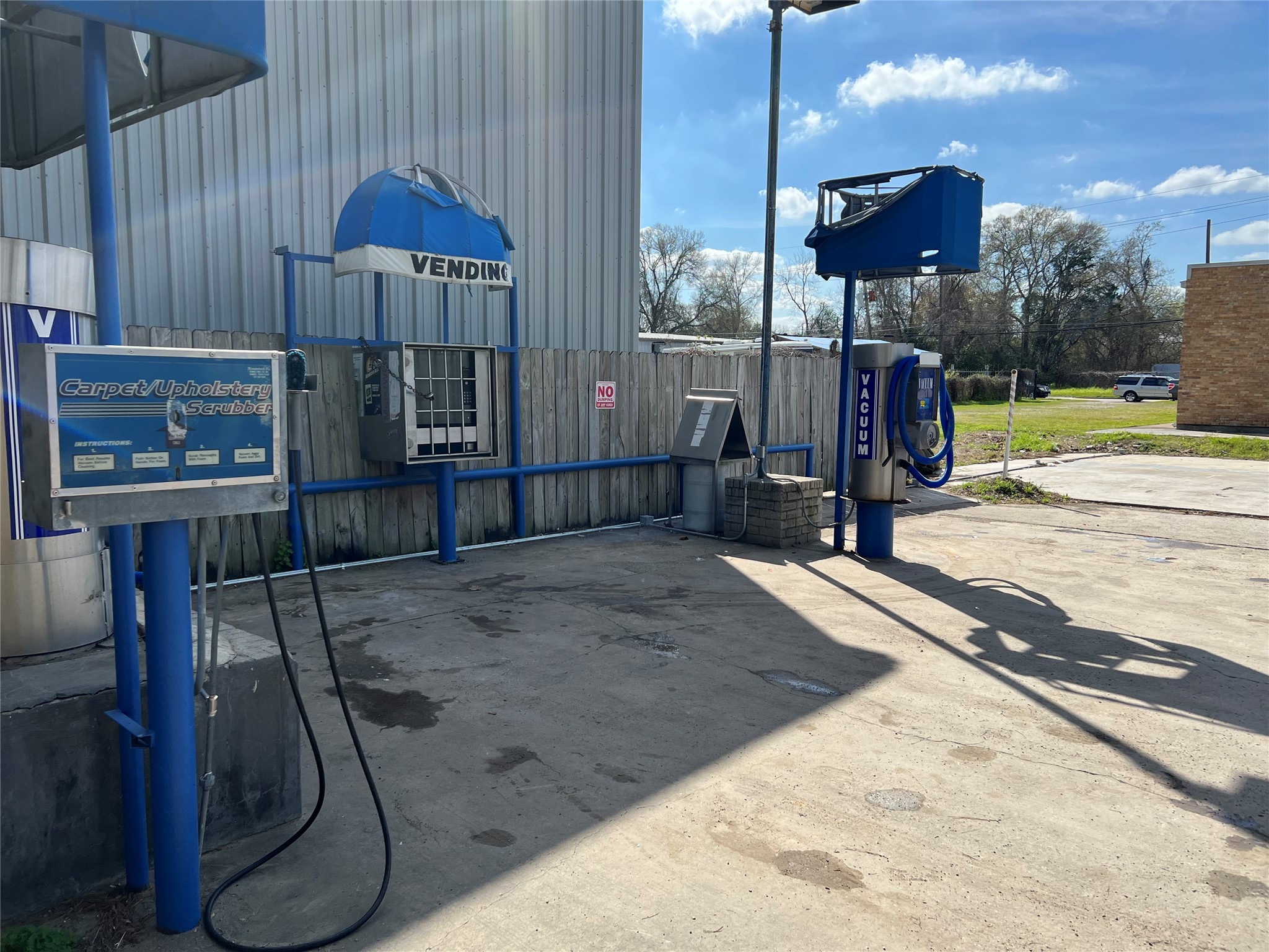 1006 E 1st Street Humble TX 77338
