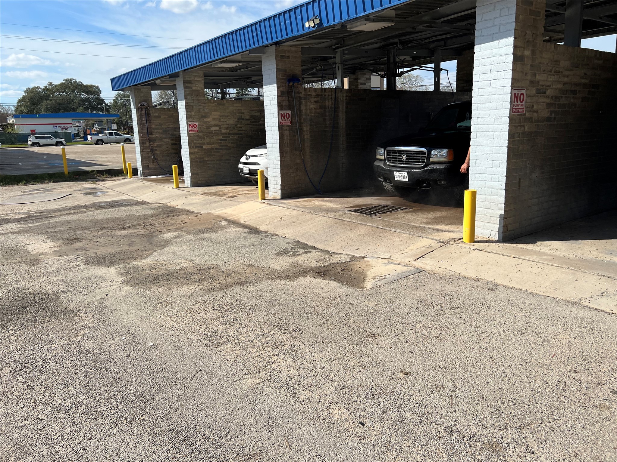 1006 E 1st Street Humble TX 77338