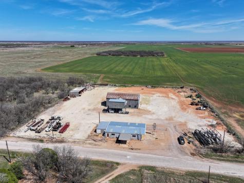 13746 Cr 495 Hodges TX 79525
