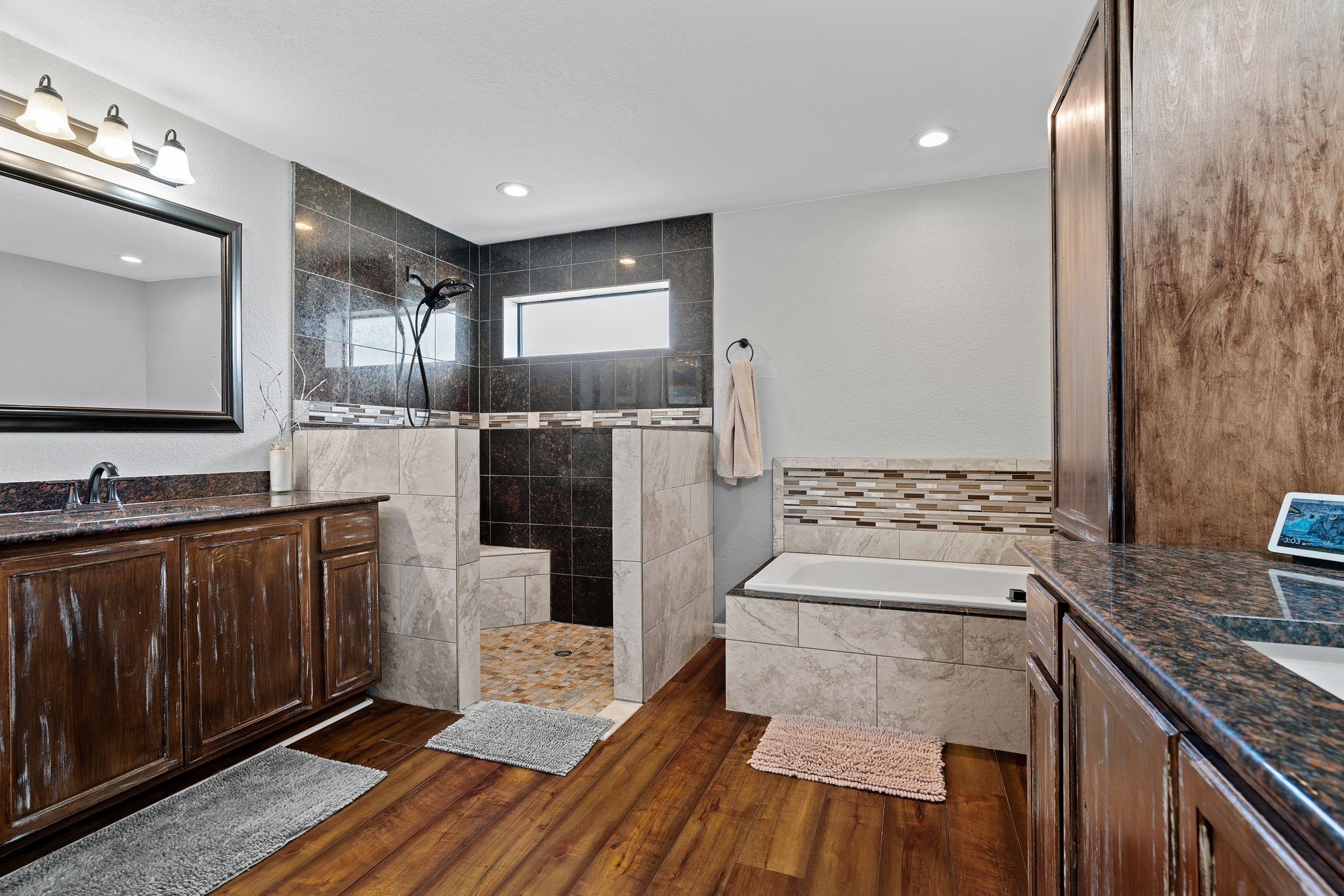 5058 W Highway 199 Springtown TX 76082