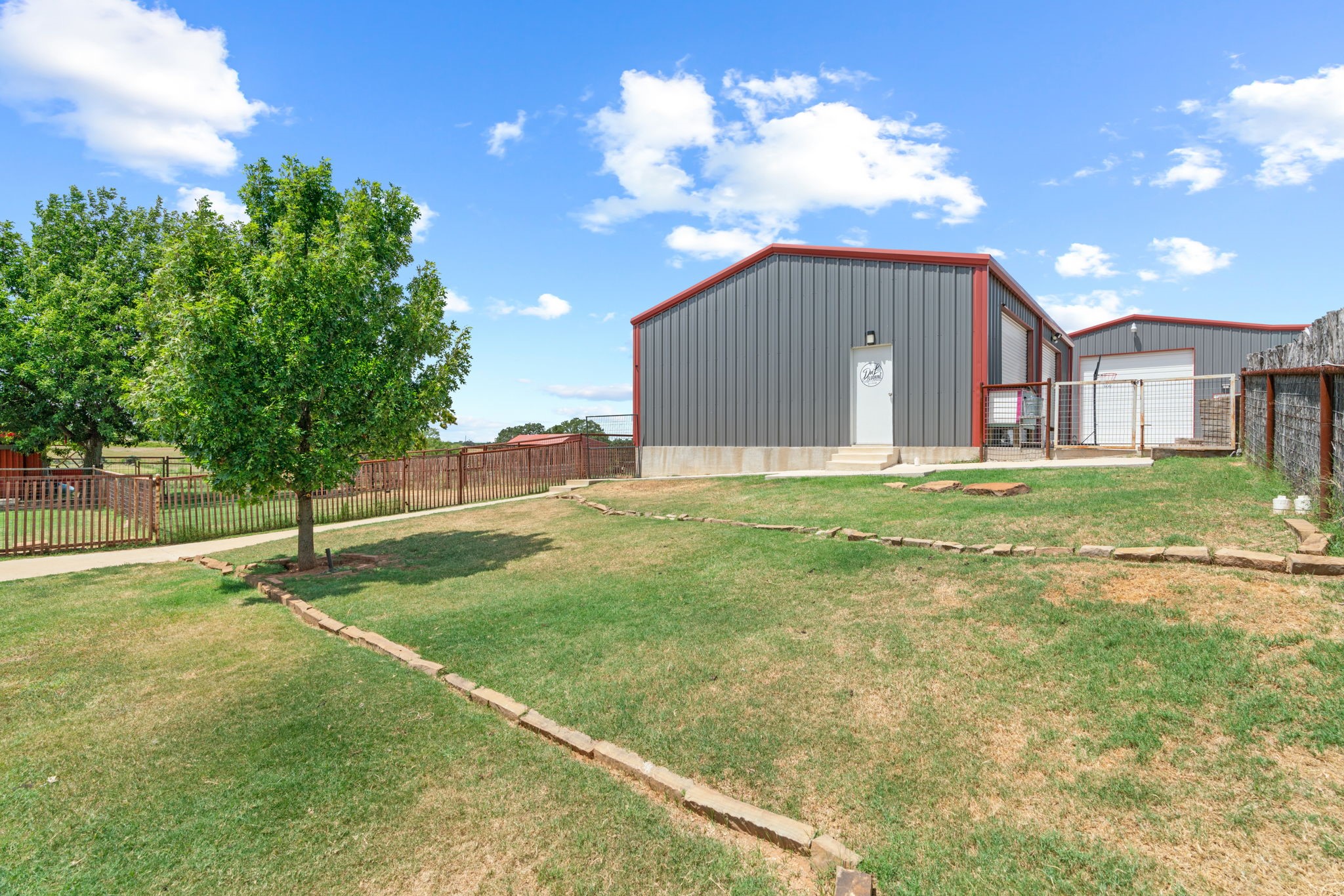 5058 W Highway 199 Springtown TX 76082