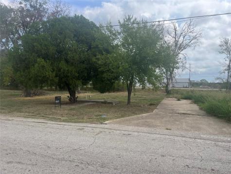 805 S Delphine Street Terrell TX 75160