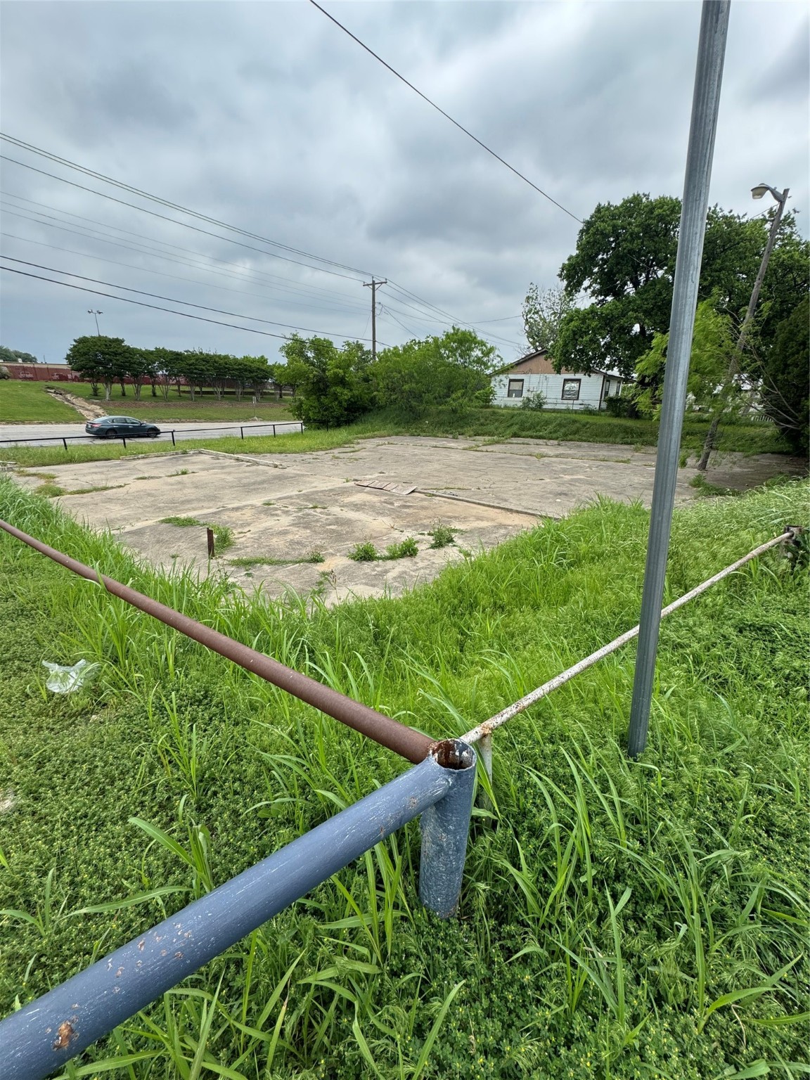 6110 E Belknap Street Haltom City TX 76117