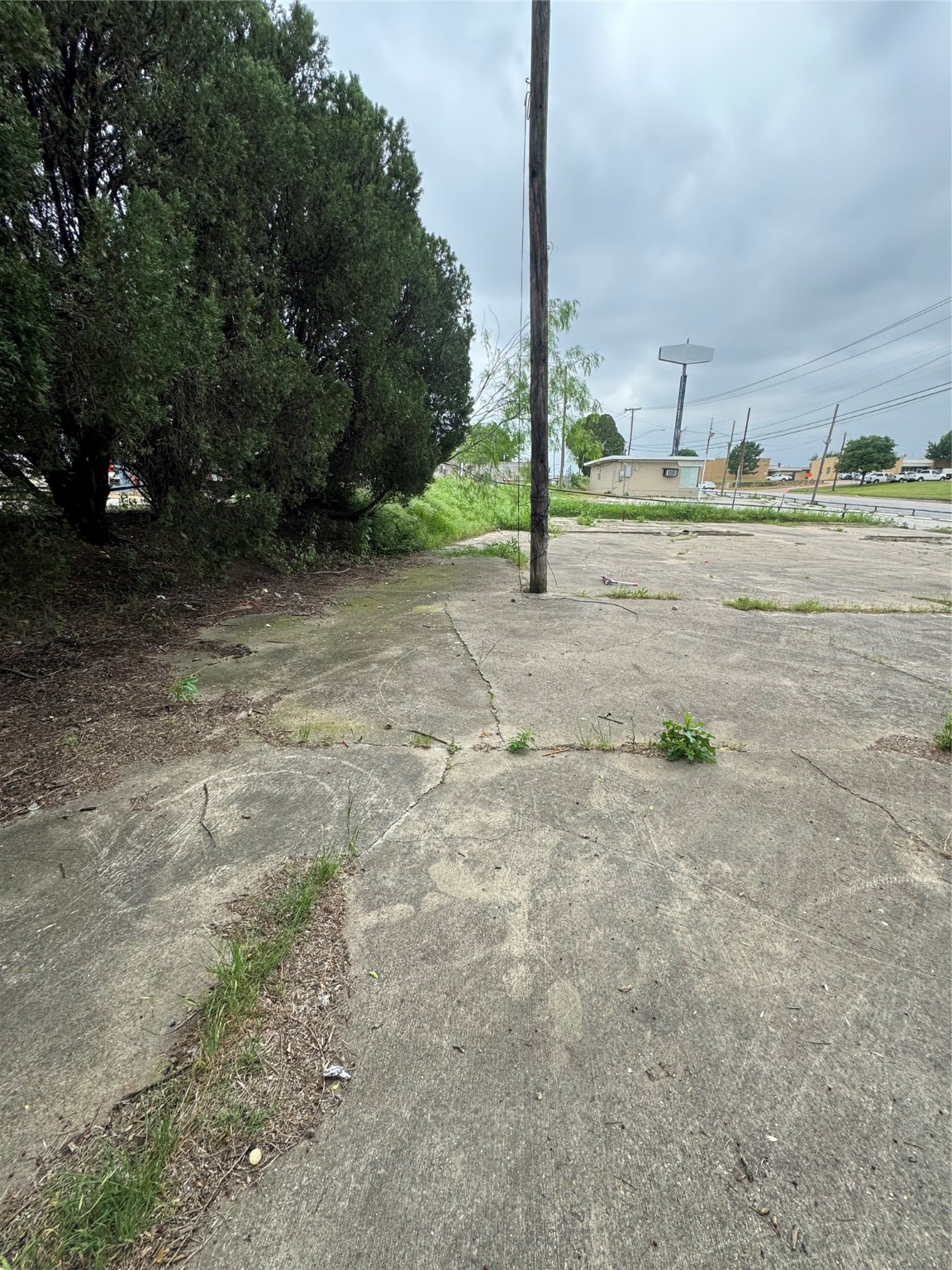 6110 E Belknap Street Haltom City TX 76117