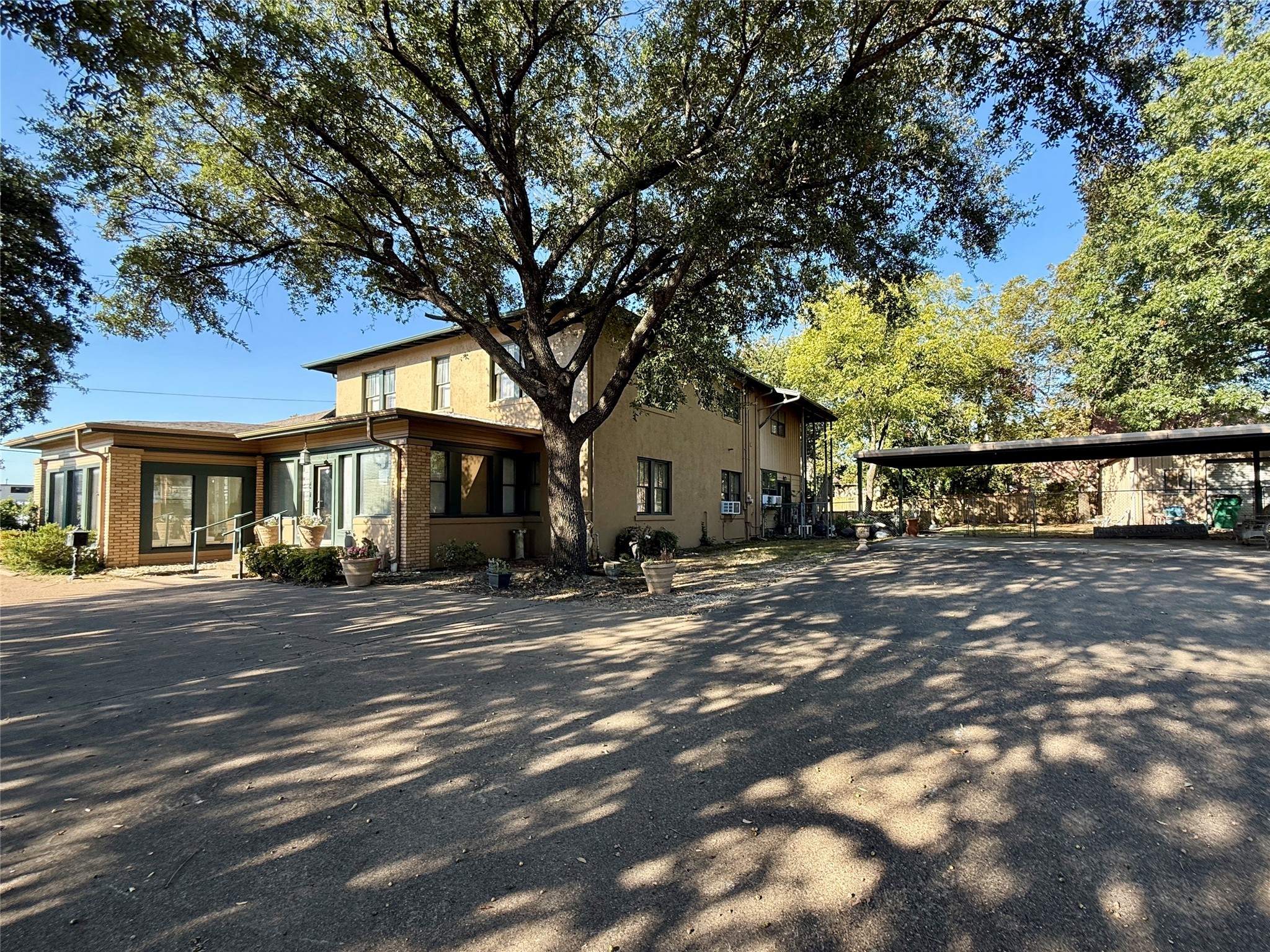 203 N Rockwall Avenue Terrell TX 75160