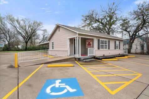 400 E Broad Street Mansfield TX 76063