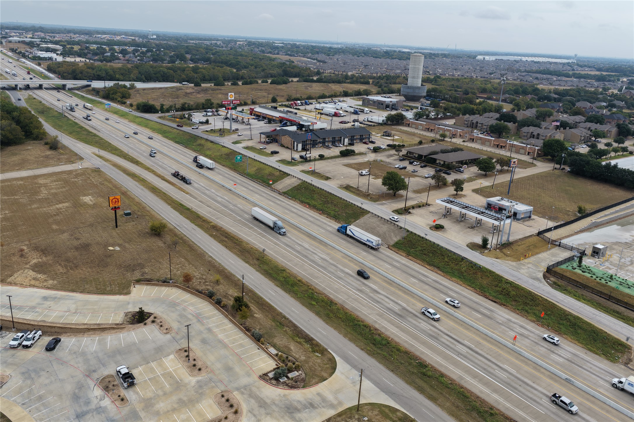 300 S Interstate 35 Road Red Oak TX 75154