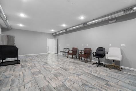 132 W Mcleroy Boulevard Saginaw TX 76179