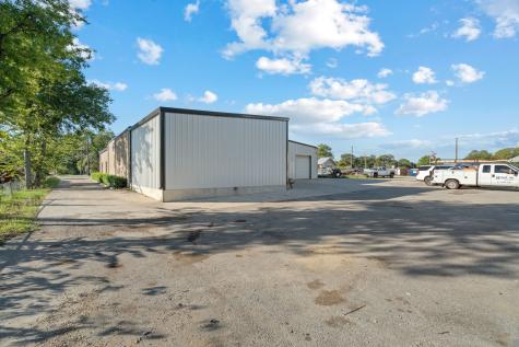 132 W Mcleroy Boulevard Saginaw TX 76179