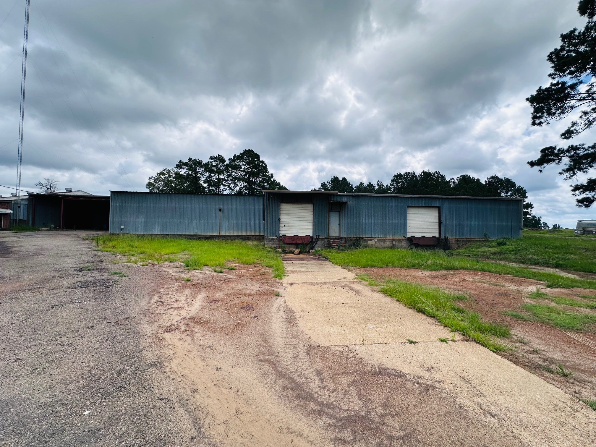 2460 N 259 Highway Daingerfield TX 75638
