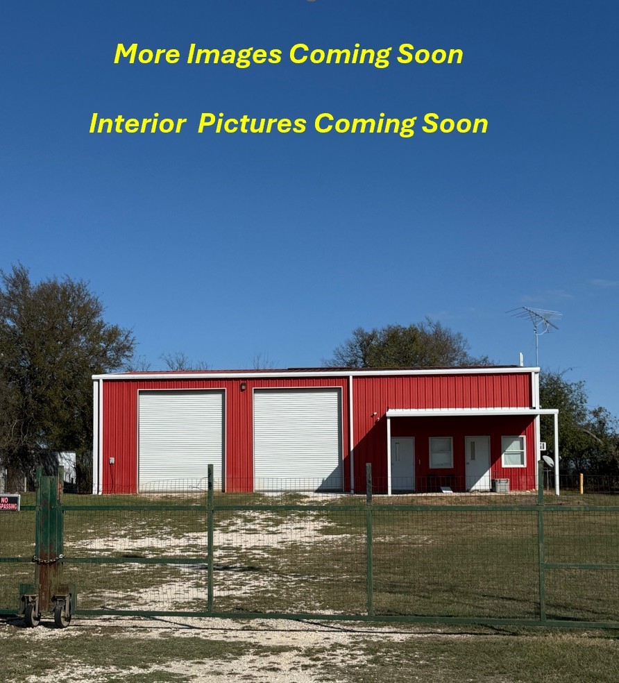 1056-1058 Ih 35 S Abbott TX 76621