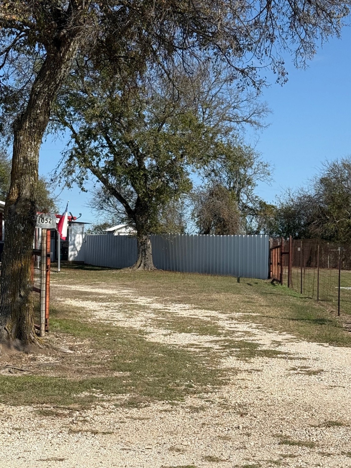 1056-1058 Ih 35 S Abbott TX 76621