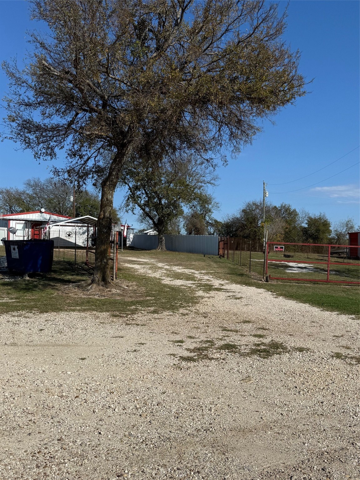 1056-1058 Ih 35 S Abbott TX 76621