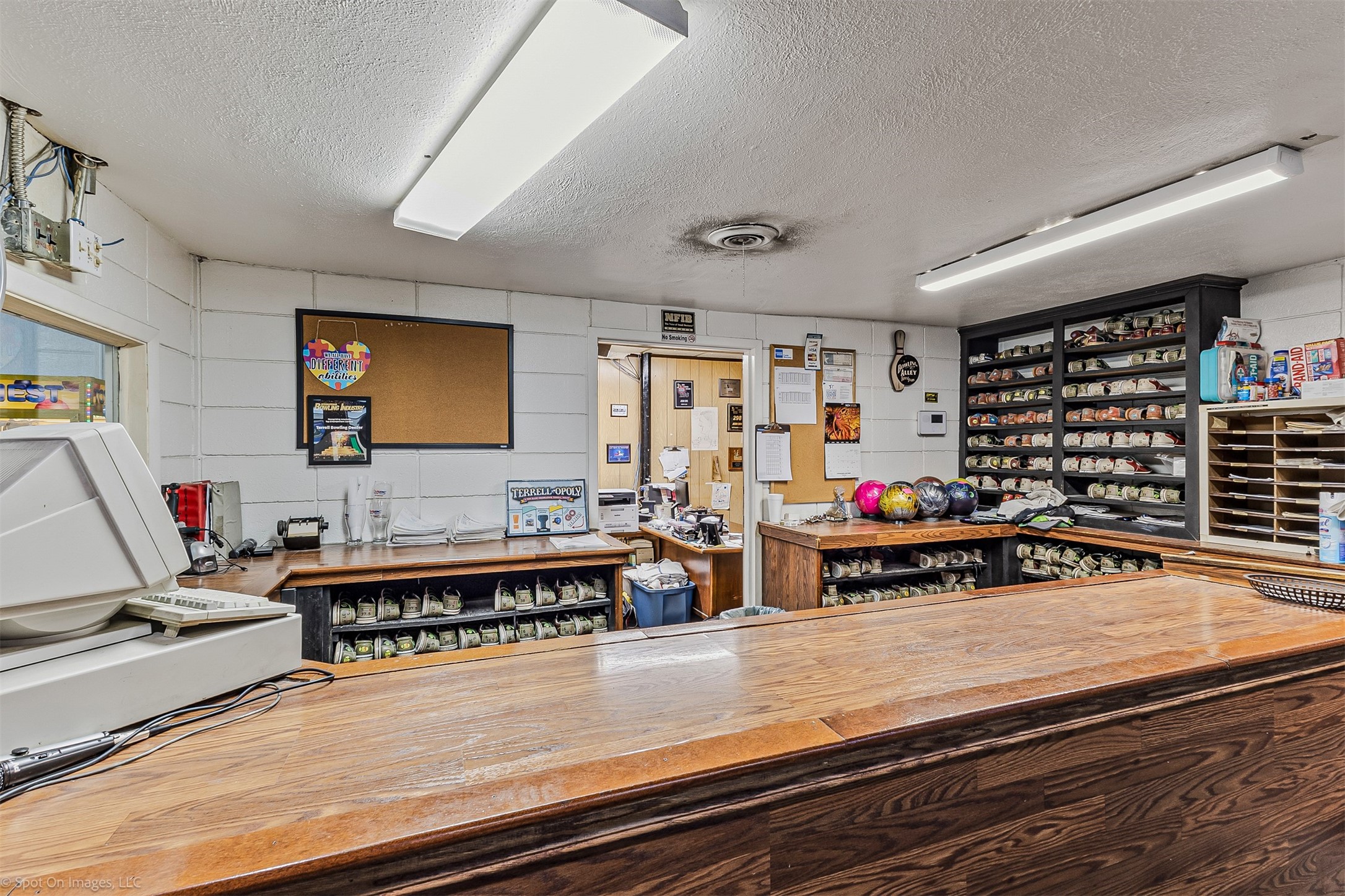 2500 W Moore Avenue Terrell TX 75160