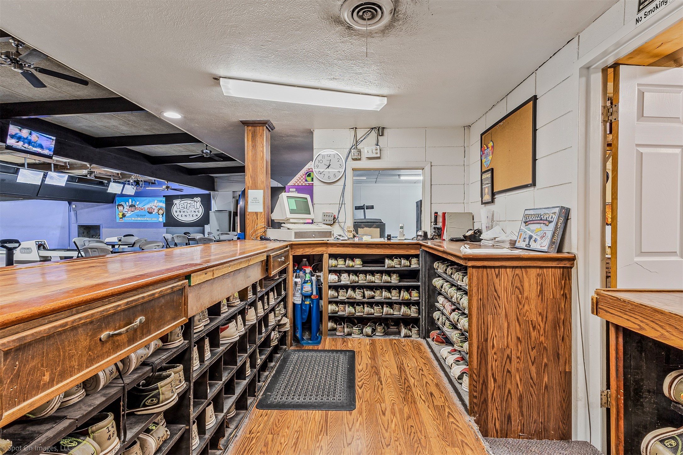 2500 W Moore Avenue Terrell TX 75160