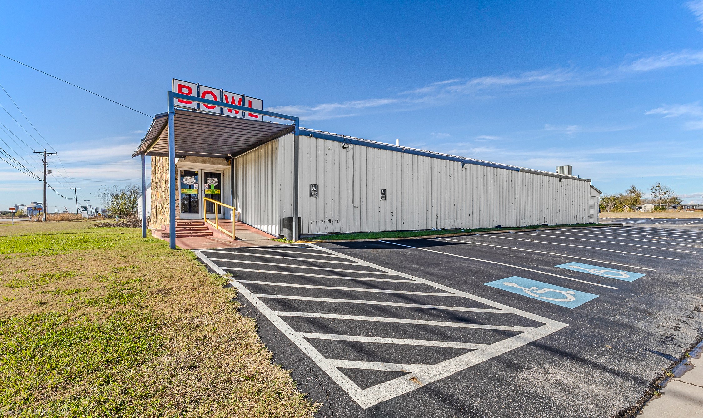 2500 W Moore Avenue Terrell TX 75160