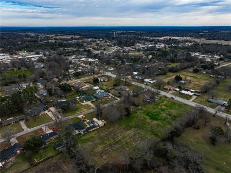 410 S Oak Street Van TX 75790