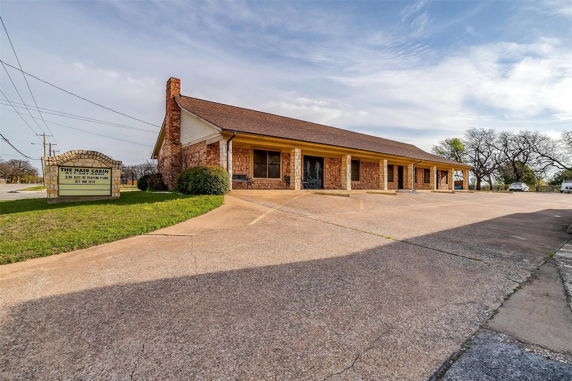 6716 Smithfield Road North Richland Hills TX 76182