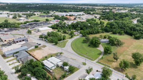 1401 NE Barnard Street Glen Rose TX 76043