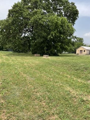 123 N Main Street Bonham TX 75418