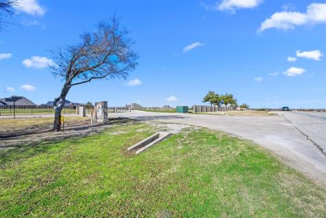 1404 Fm 156 S Haslet TX 76052