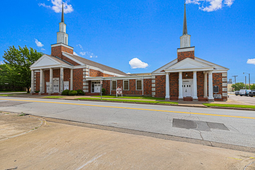 2703 Wesley Street Greenville TX 75401