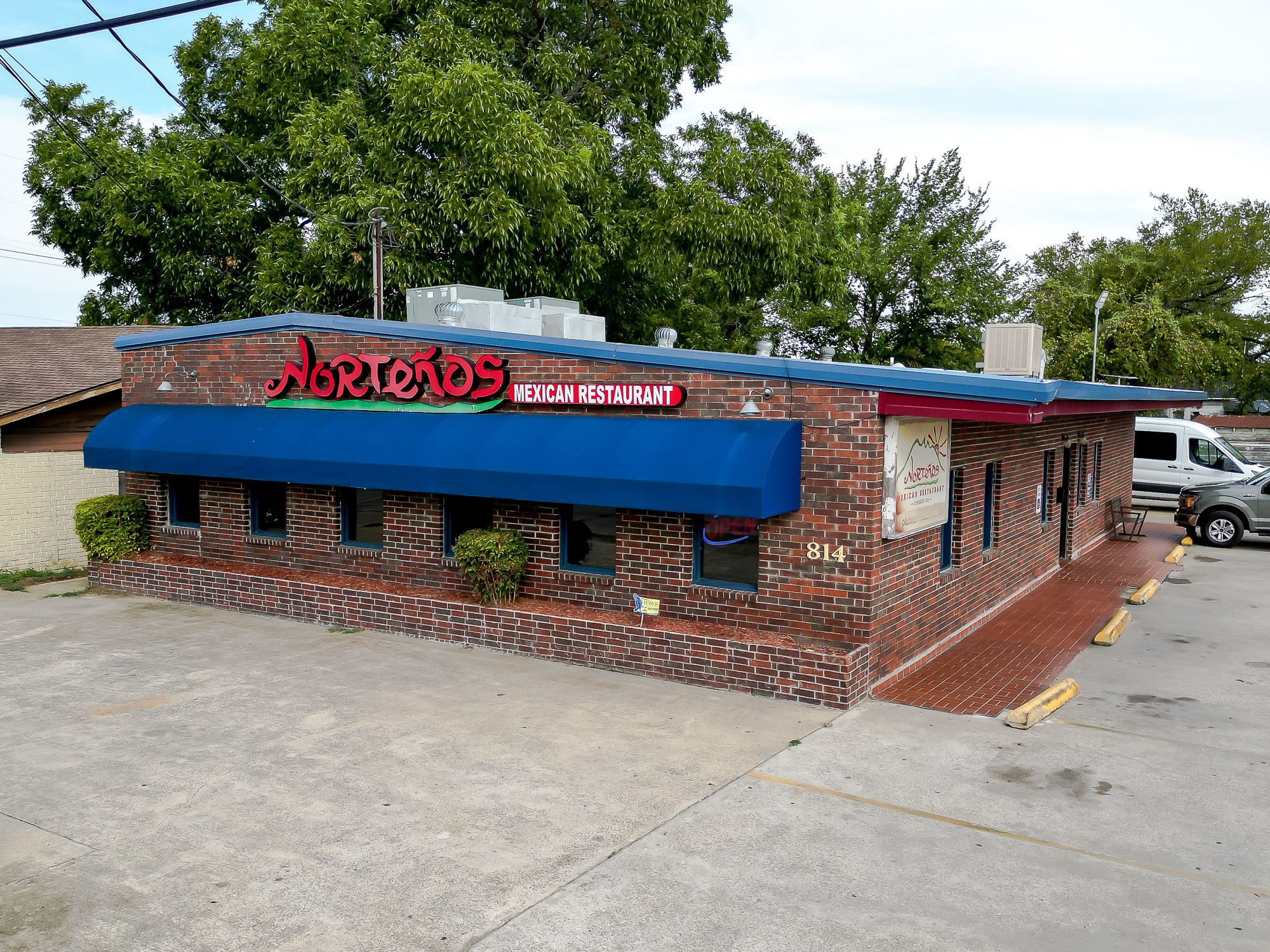 814 W Ennis Avenue Ennis TX 75119