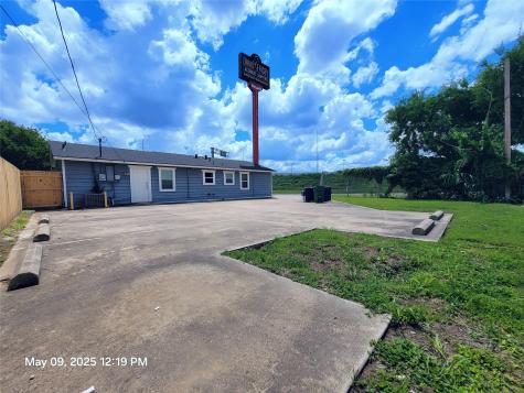 1913 Hemlock Drive Haltom City TX 76117